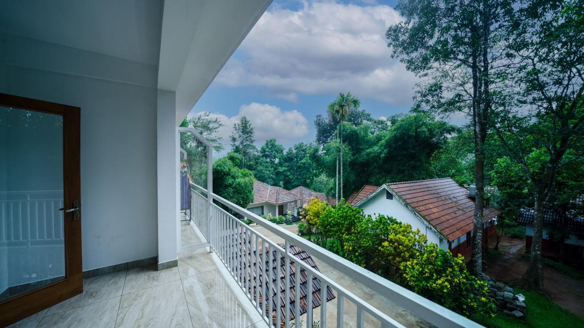 Vythiri Holiday Resort, Wayanad Exterior foto
