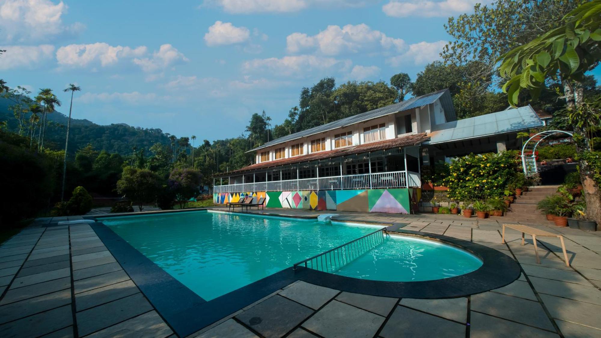 Vythiri Holiday Resort, Wayanad Exterior foto