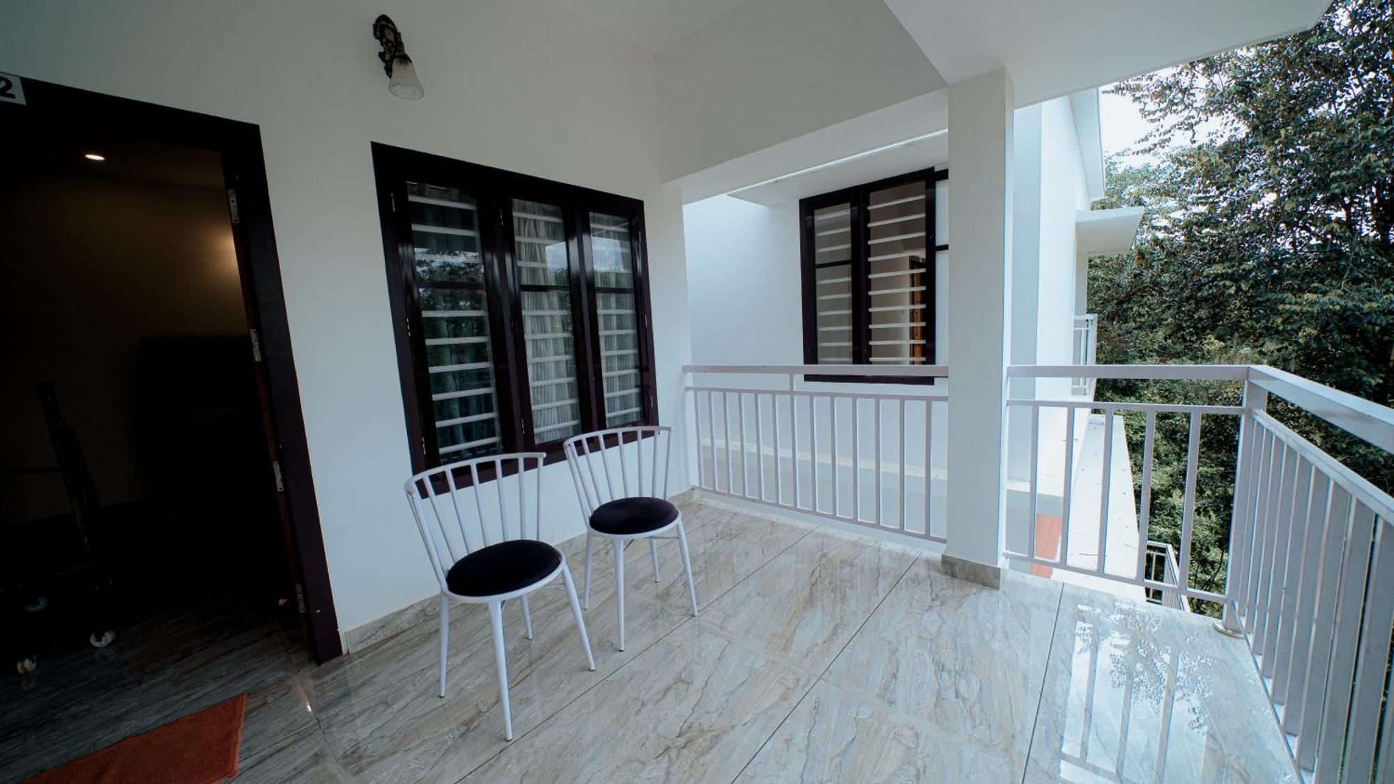 Vythiri Holiday Resort, Wayanad Exterior foto